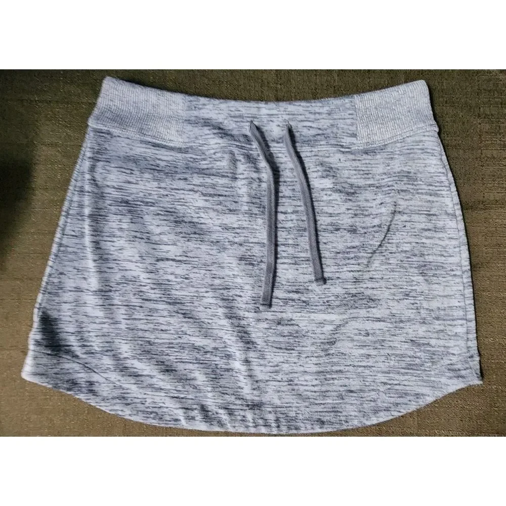 Athleta Downplay Heathered Blue Curved Hem Pocket Elastic‎ Waist Skirt Small EUC
